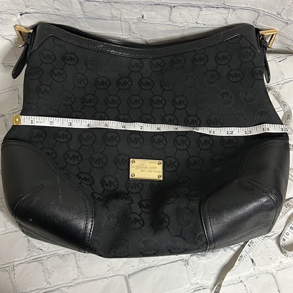 Michael Kors Black Signature Canvas and Leather Millbrook Hobo - Picture 14 of 14
